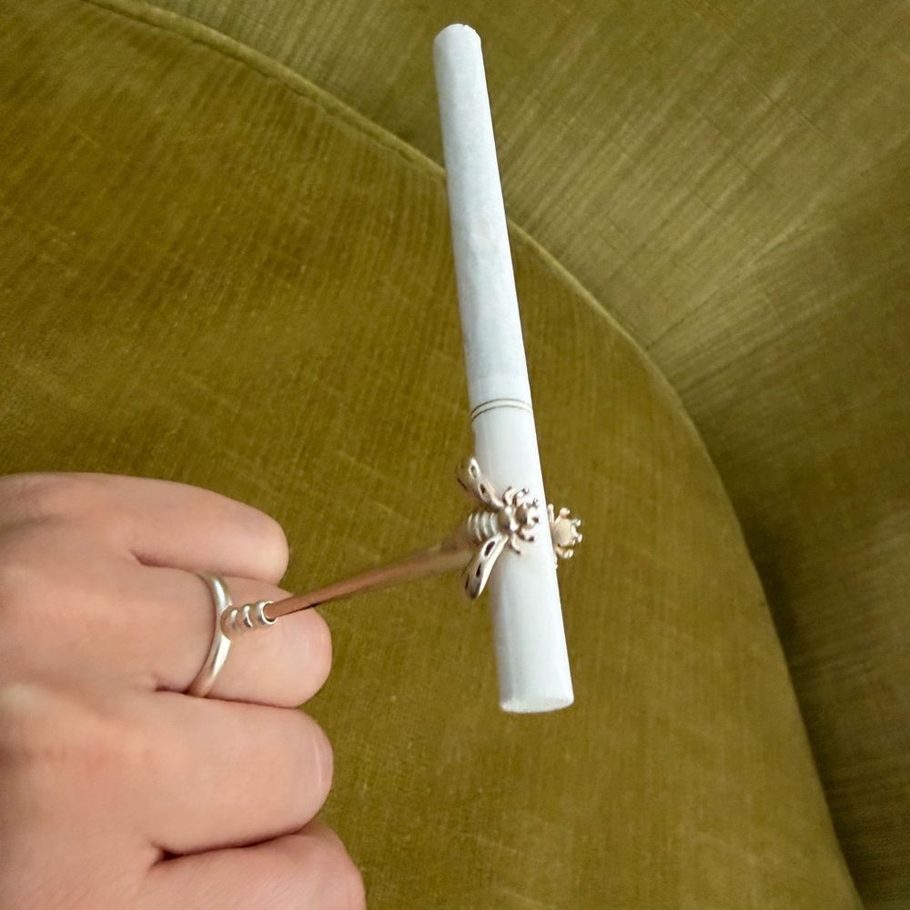 Silver Bee Cigarette Holder